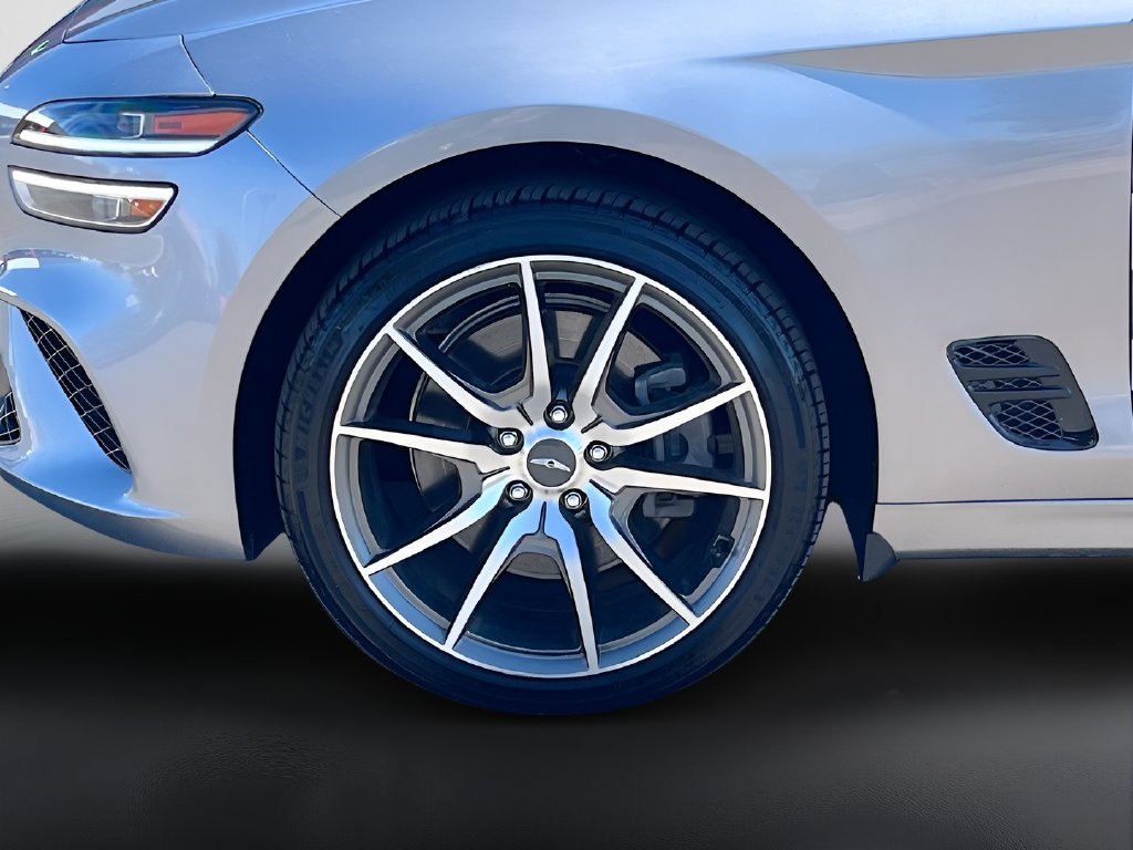 Used 2023 Genesis G70 2.0T AWD/4WD image 32