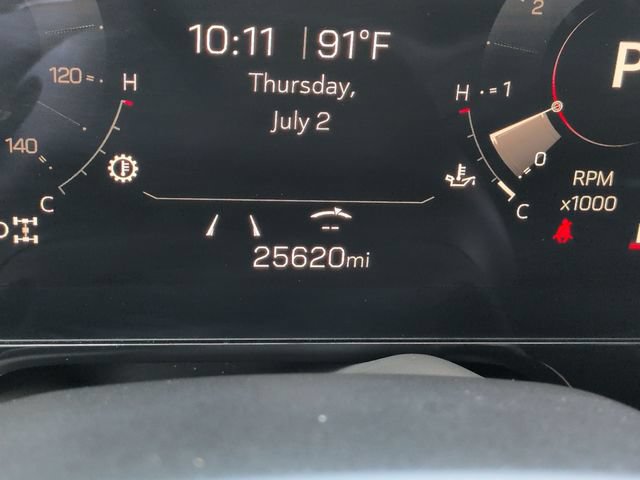 Used 2025 GMC Yukon Denali AWD/4WD image 14