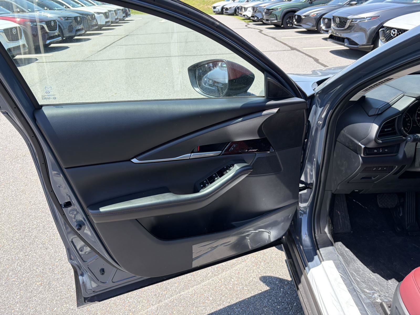 New 2026 MAZDA CX-30 AWD 2.5 S image 17