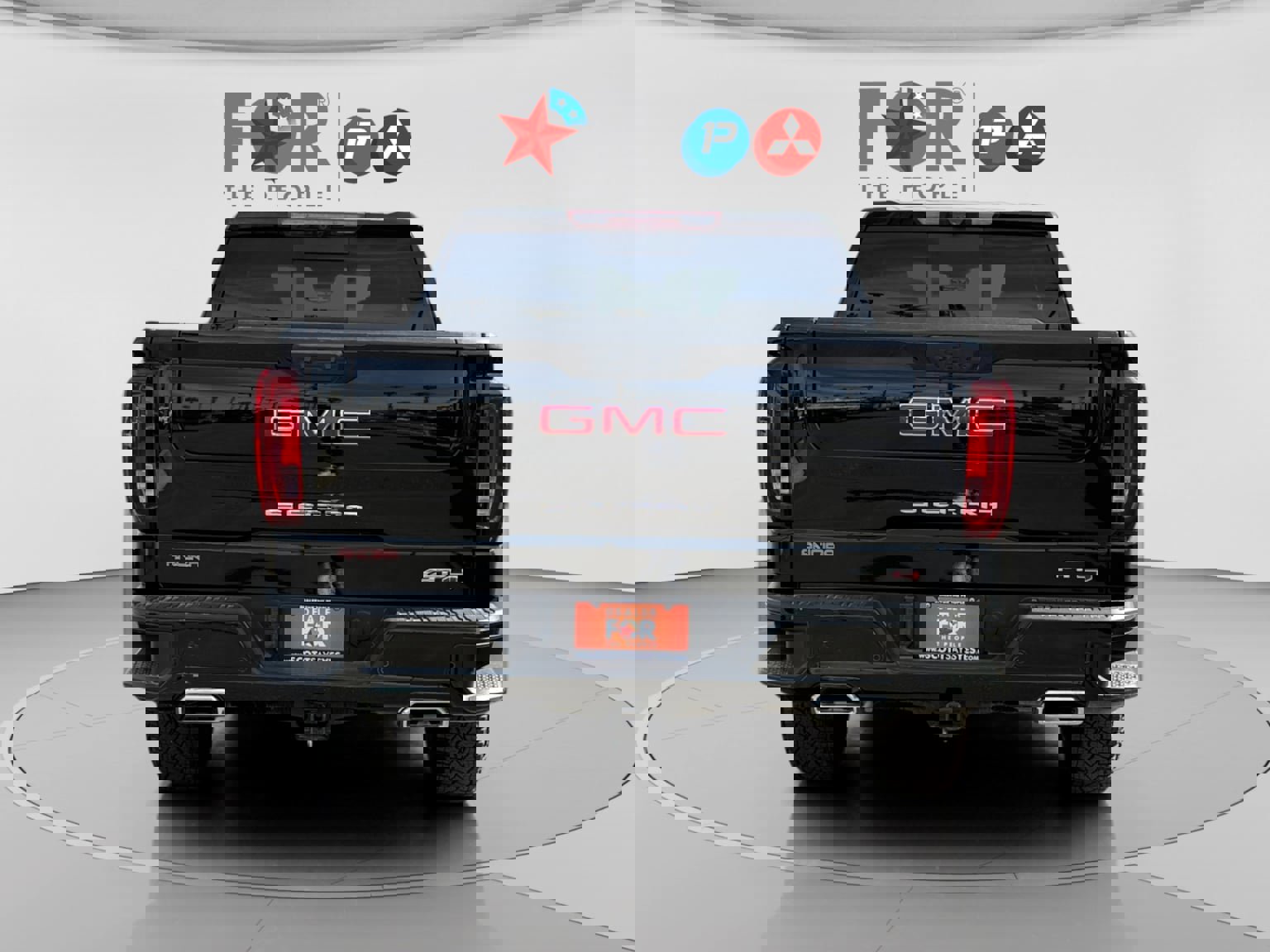 Used 2024 GMC Sierra 1500 AT4 w/ Technology Package image 4