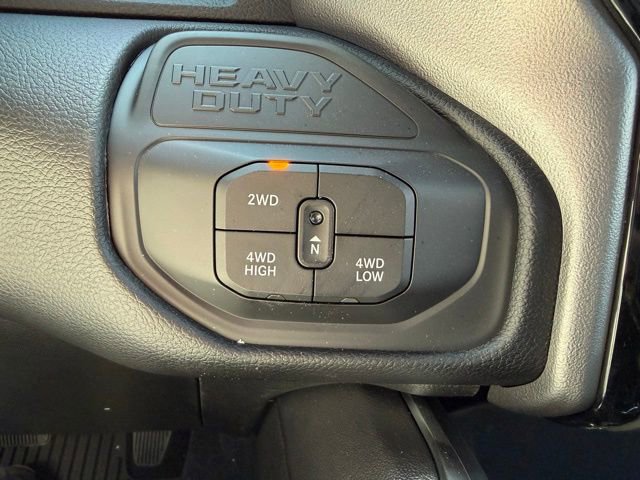 New 2026 RAM 3500 Laramie AWD/4WD image 18
