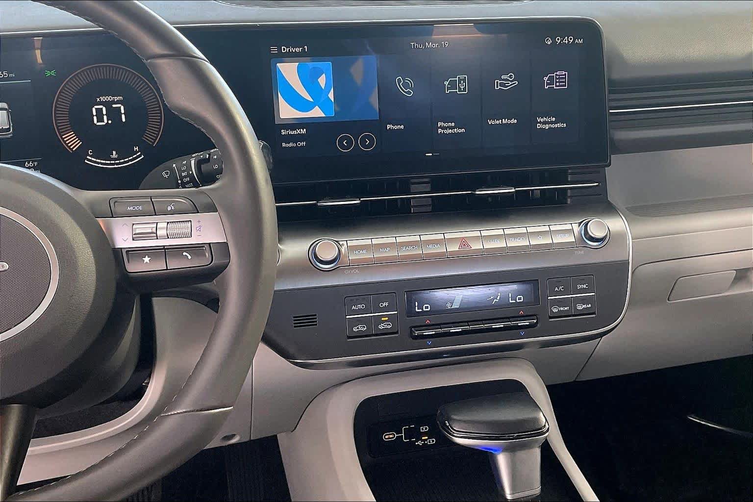 Certified 2025 Hyundai Kona SEL image 7