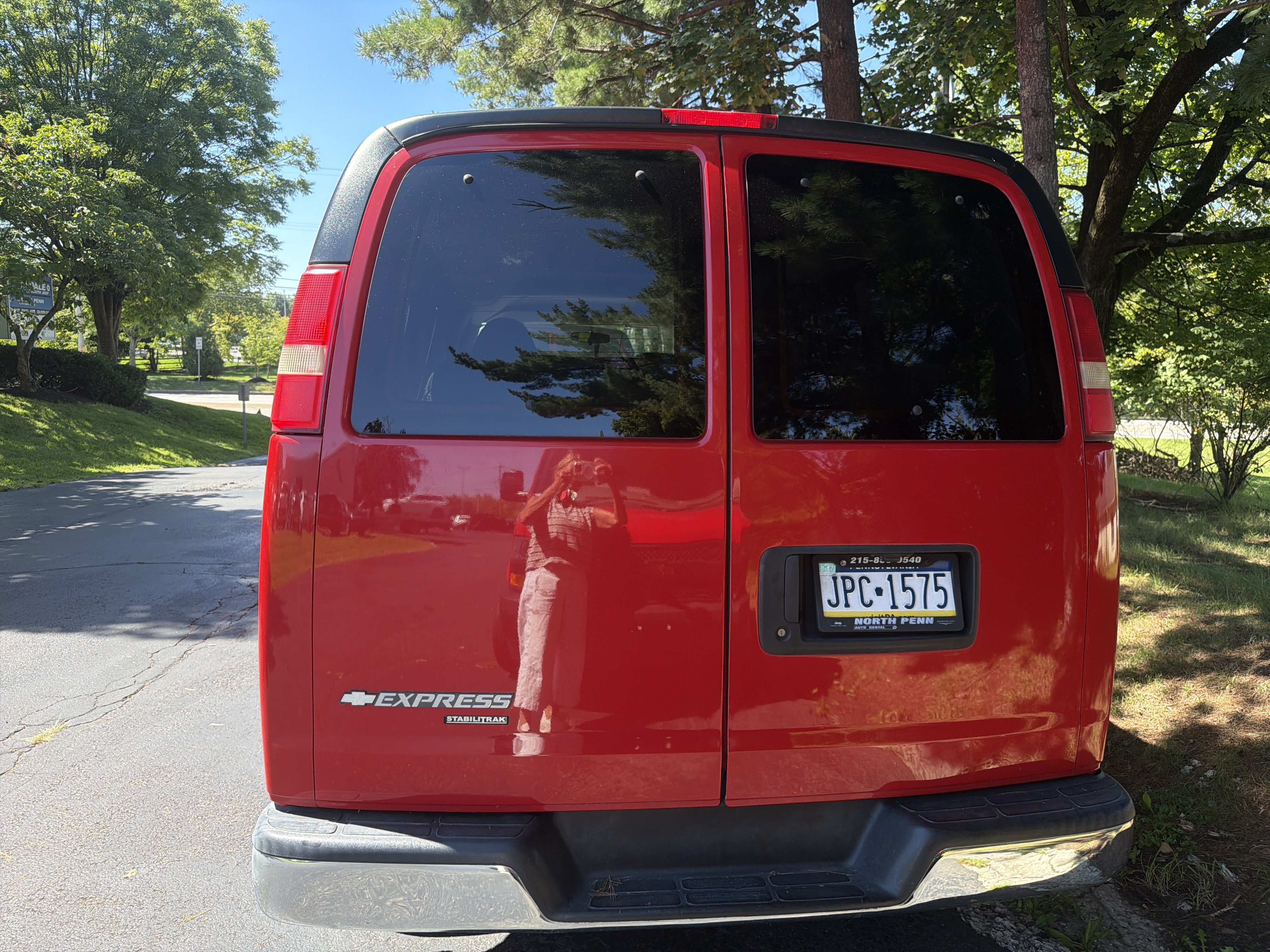 Used 2013 Chevrolet Express 2500 LT w/ LT Preferred Equipment Group RWD image 6