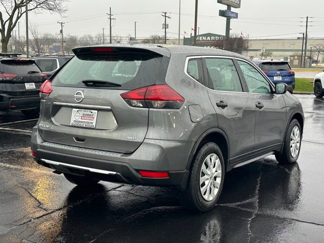 Used 2018 Nissan Rogue S image 4