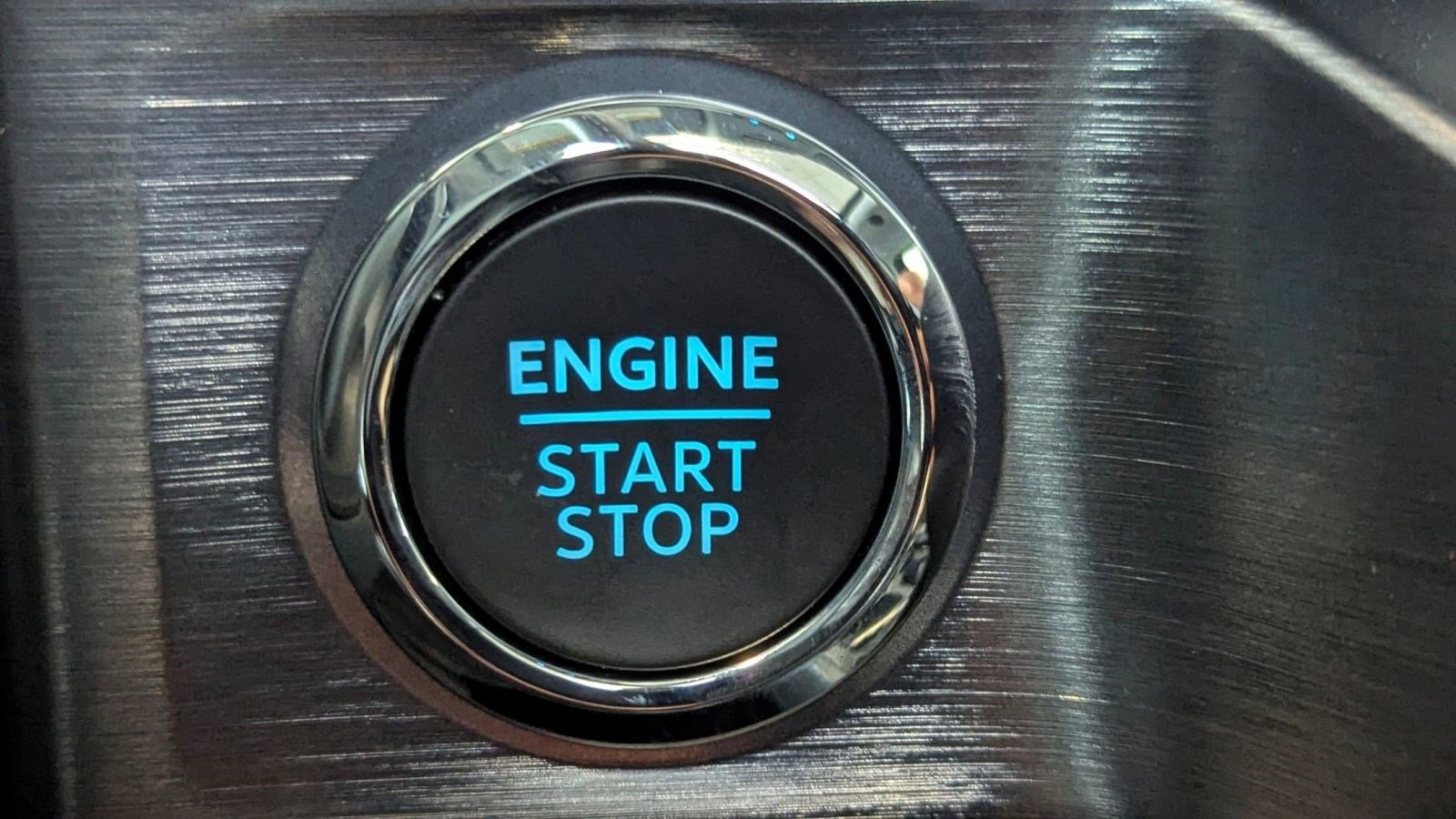 New 2026 Ford F250 Lariat w/ Black Appearance Package image 31