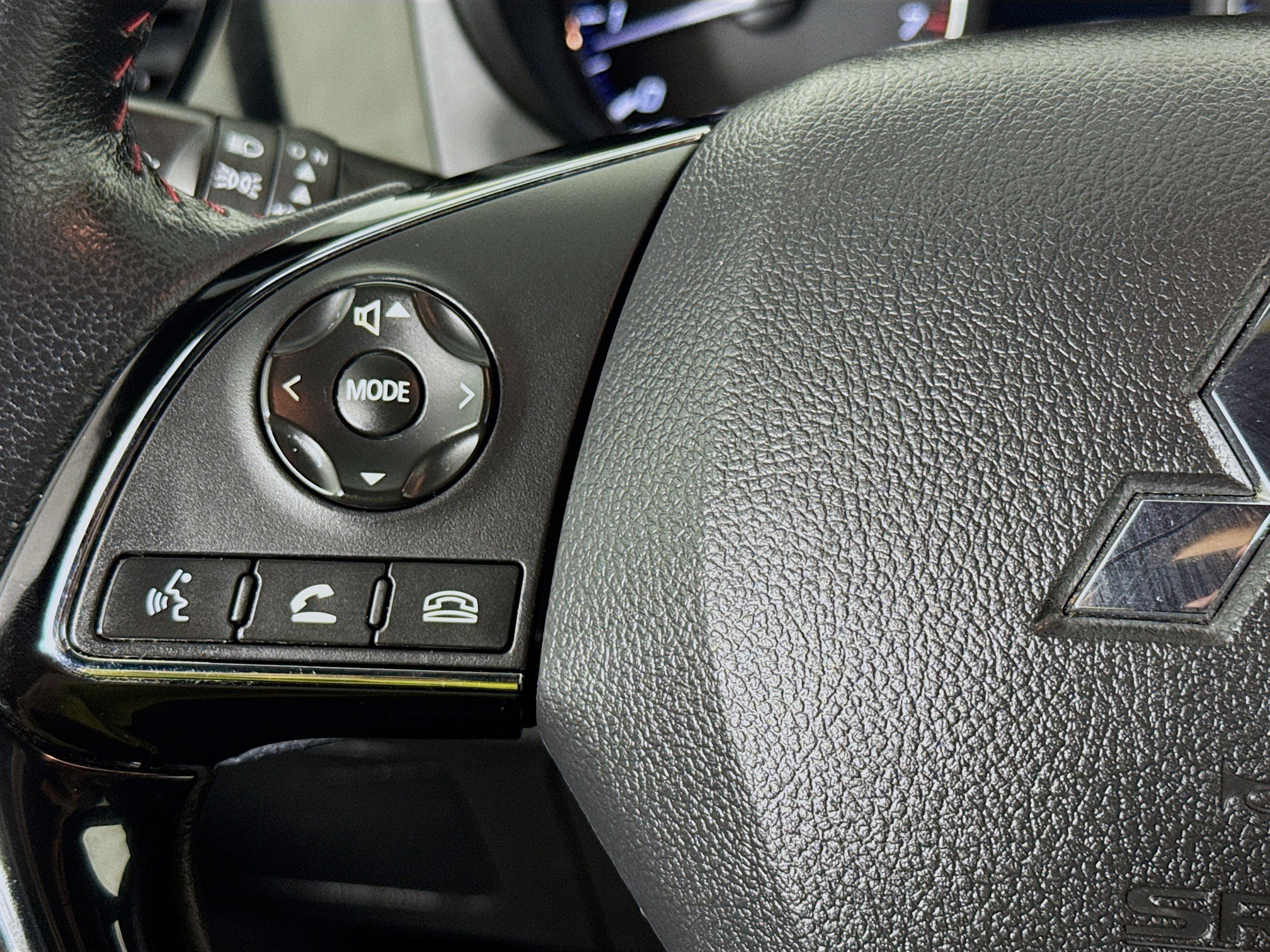 Used 2020 Mitsubishi Outlander LE image 13