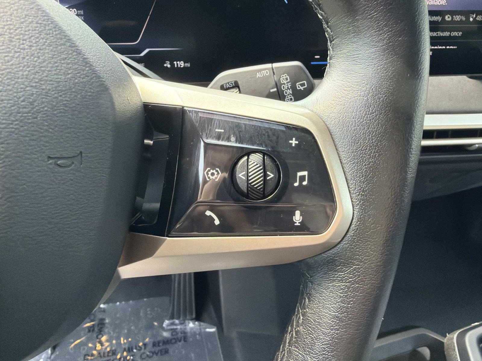 Certified 2022 BMW iX xDrive50 w/ Sport Package AWD/4WD image 25