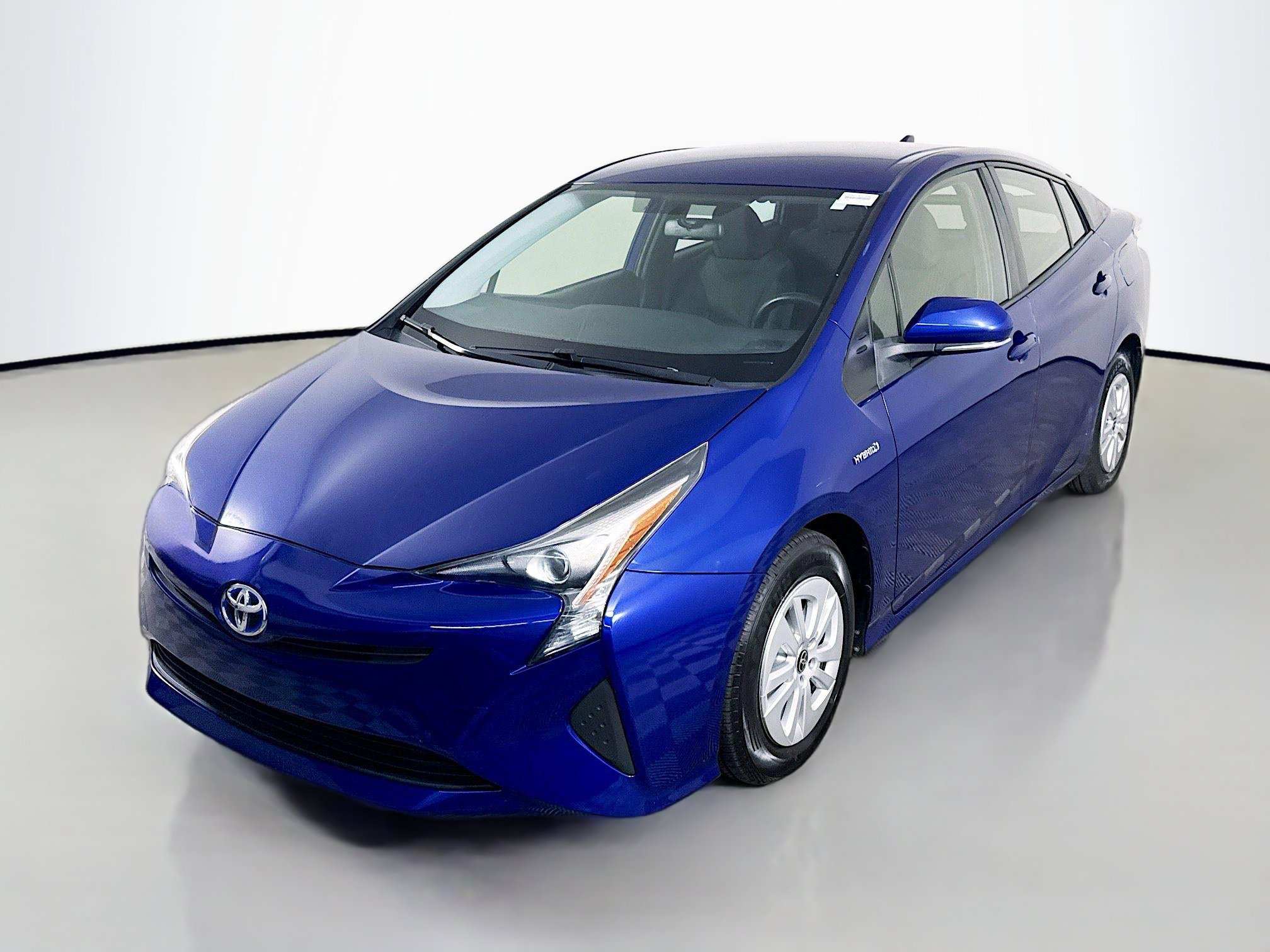 Used 2016 Toyota Prius Two image 4
