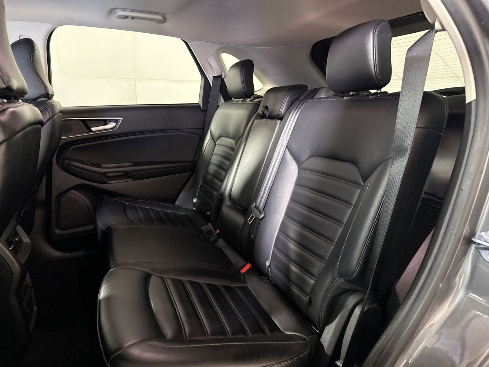 Used 2024 Ford Edge SEL image 22