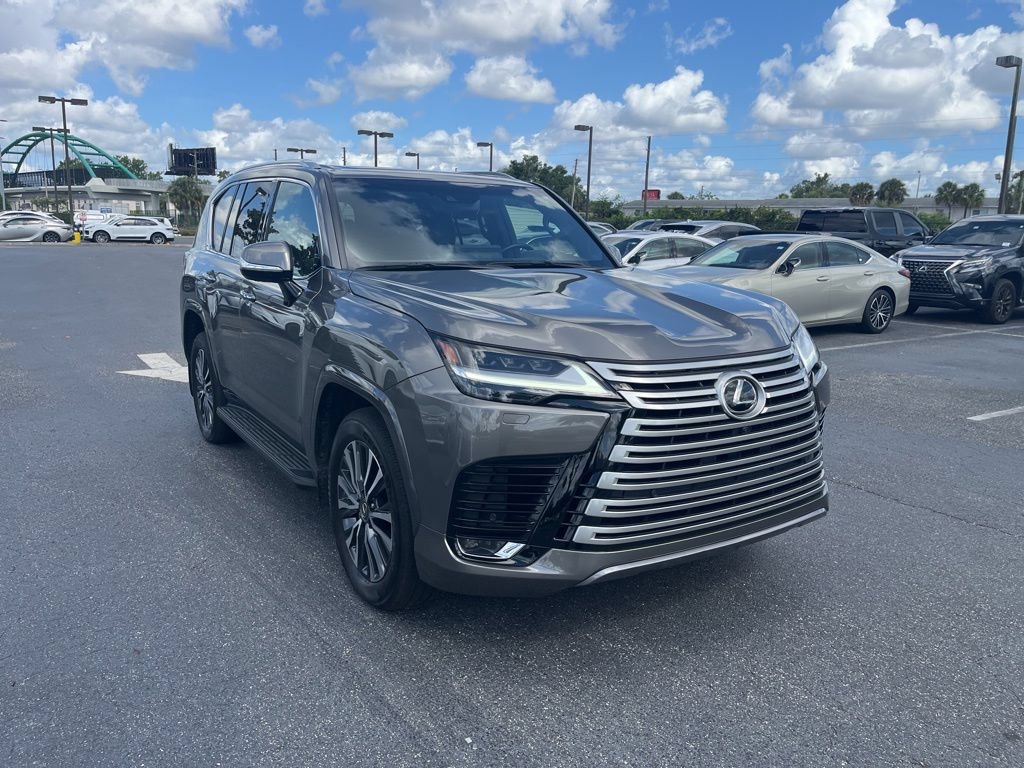 Used 2023 Lexus LX 600 4WD w/ Interior Upgrade Package image 8