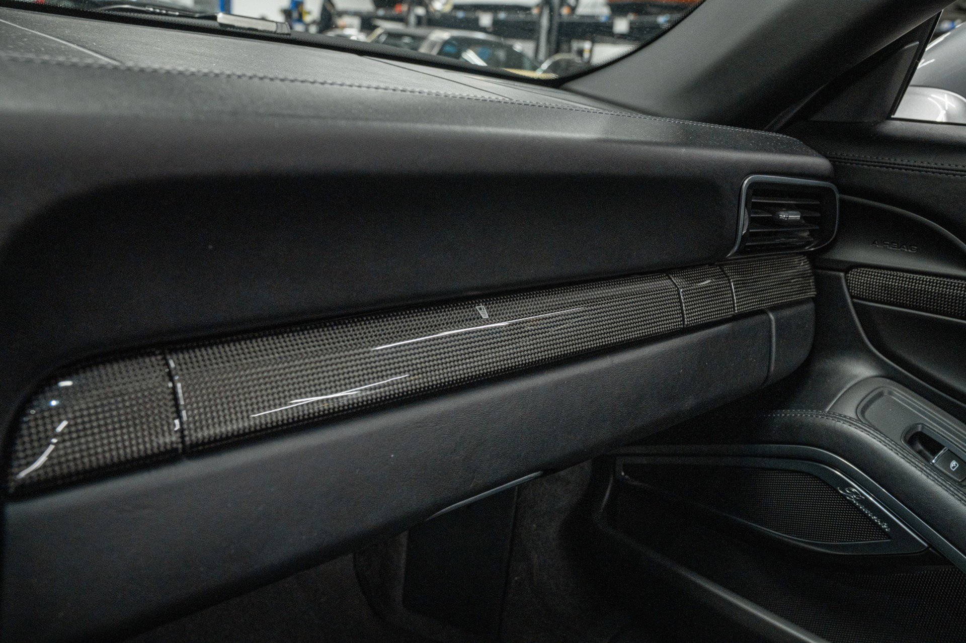 Used 2016 Porsche 911 Turbo S image 31