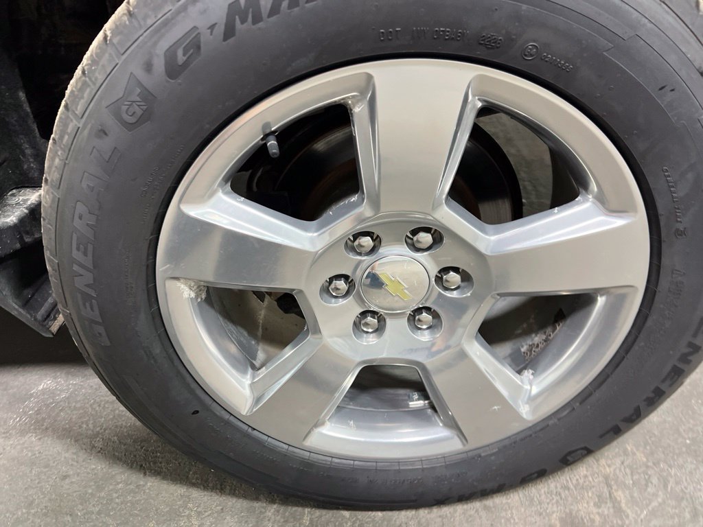 Used 2018 Chevrolet Silverado 1500 LT w/ All Star Edition AWD/4WD image 38