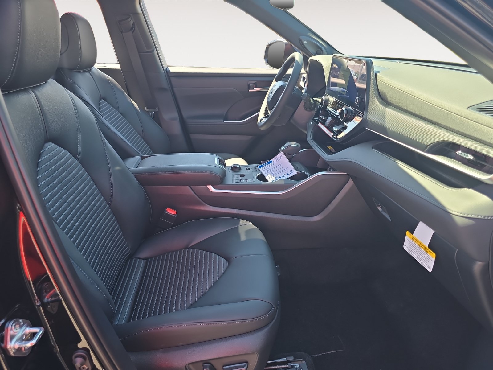 New 2026 Toyota Highlander XSE AWD/4WD image 15