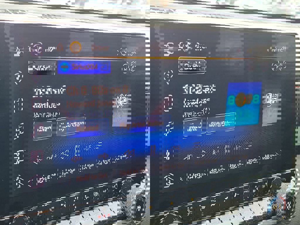 Used 2023 Chevrolet Colorado Z71 w/ Z71 Convenience Package 2 image 27