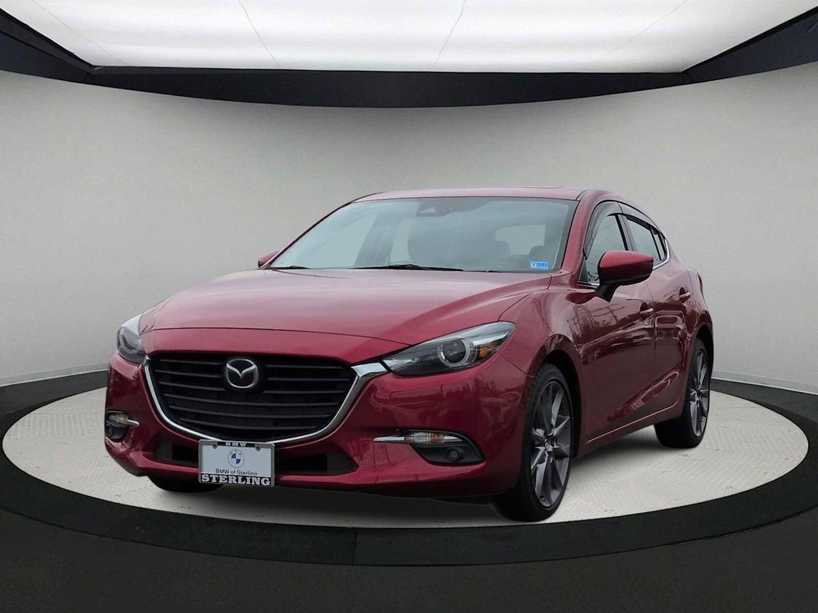 Used 2018 MAZDA MAZDA3 Grand Touring w/ Premium Equipment Package FWD image 4