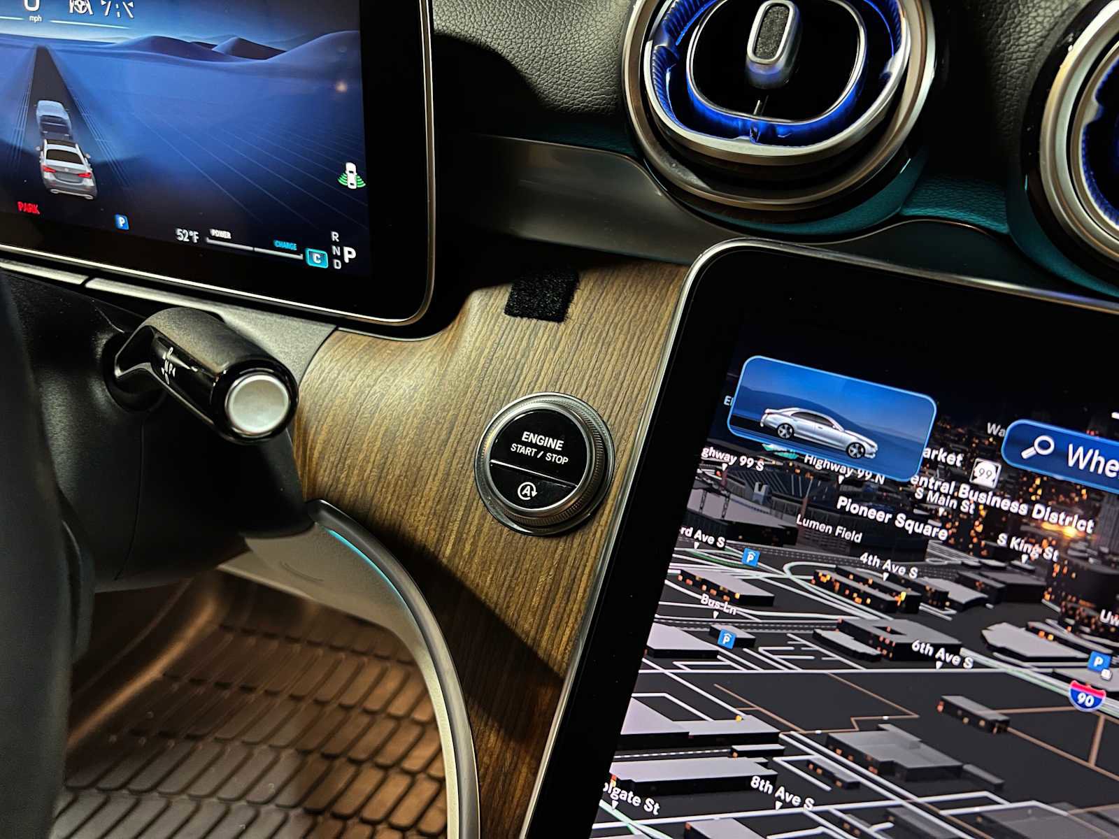 Used 2023 Mercedes-Benz C 300 4MATIC Sedan image 31