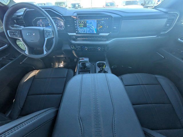 Used 2025 Chevrolet Silverado 1500 High Country w/ Midnight Edition AWD/4WD image 15