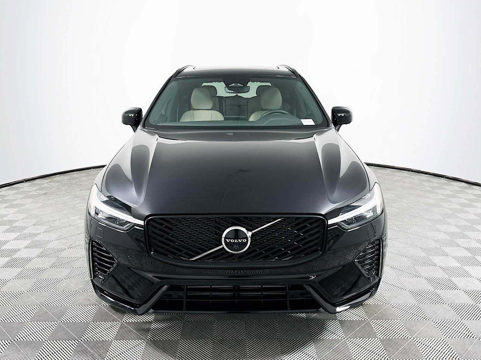 New 2026 Volvo XC60 T8 Plus w/ Protection Package Premier AWD/4WD image 2