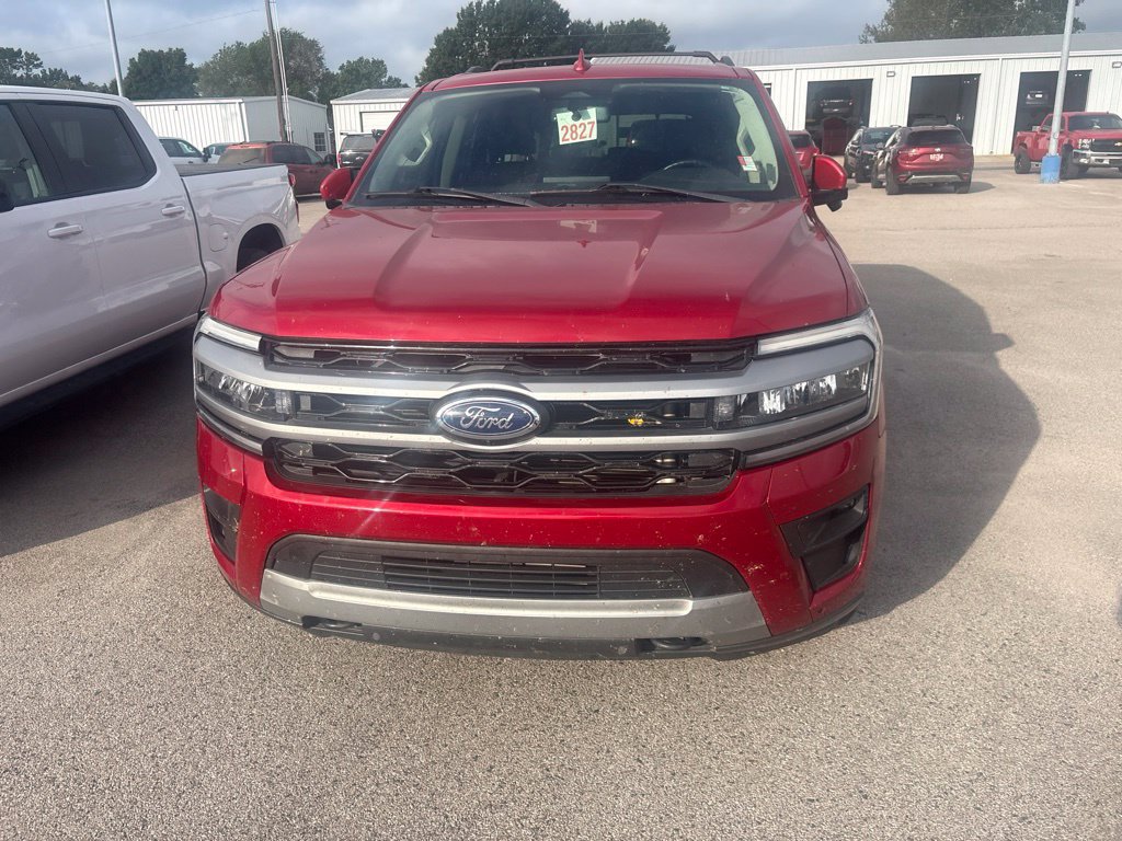 Used 2022 Ford Expedition XLT AWD/4WD image 4