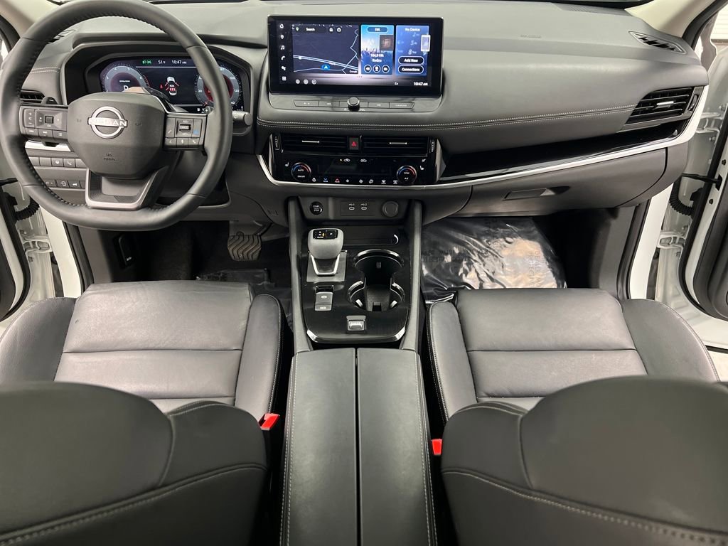 Used 2025 Nissan Rogue SL w/ Tech Package image 37