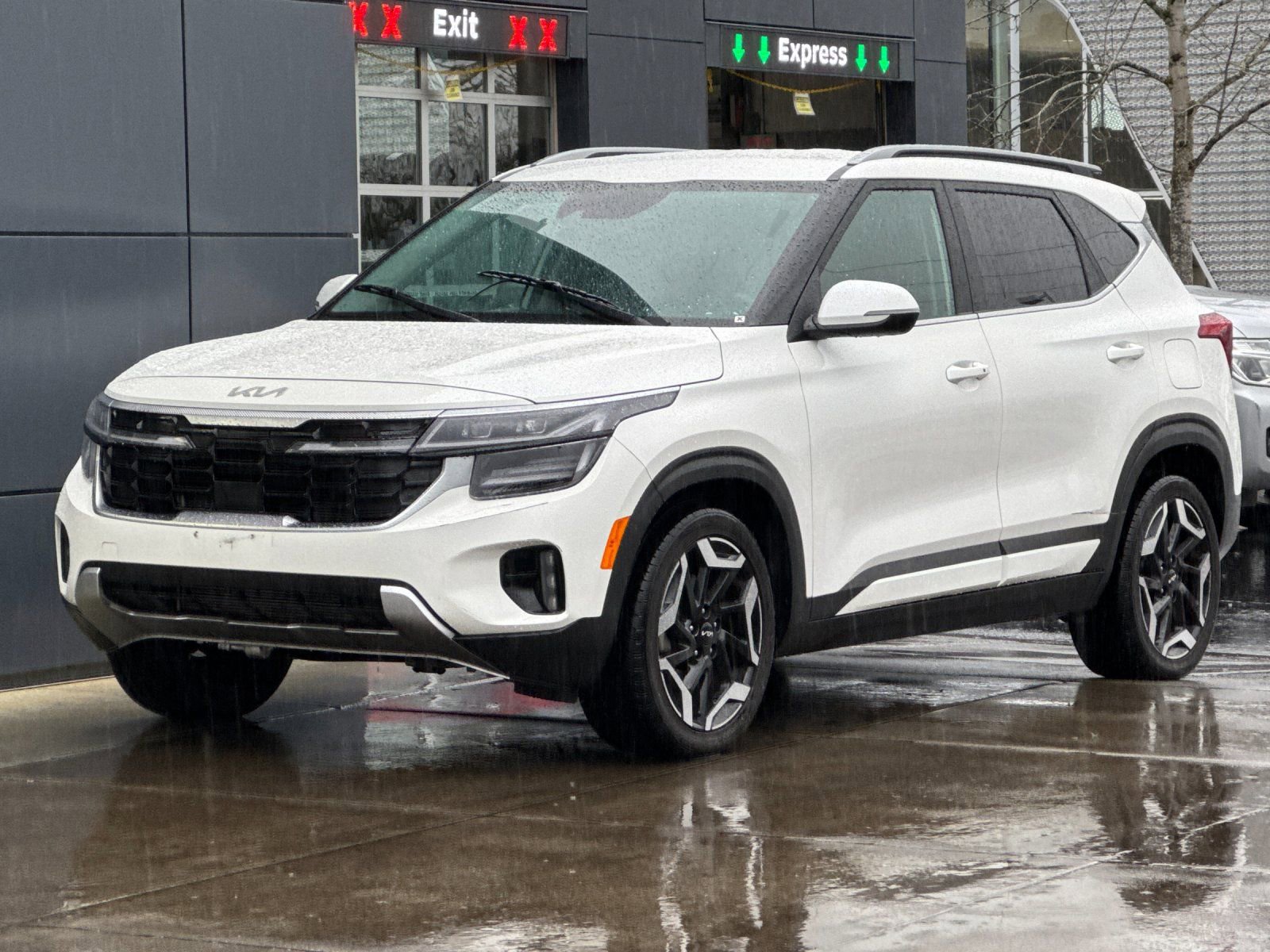 Used 2024 Kia Seltos SX AWD/4WD image 7