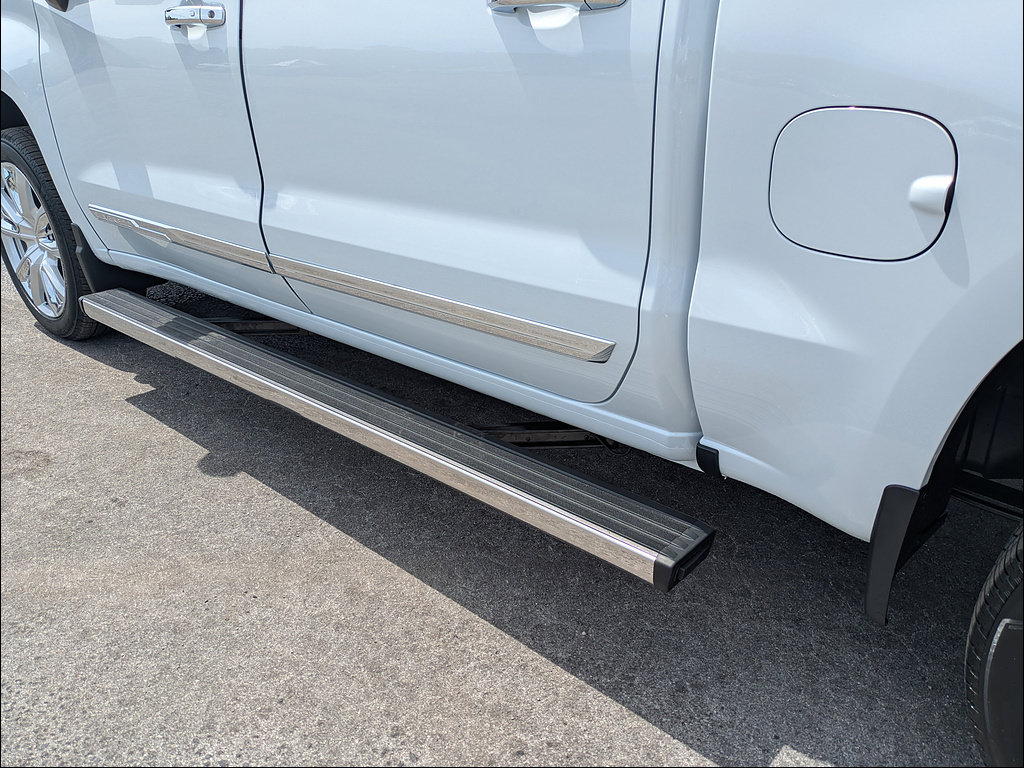 New 2026 Chevrolet Silverado 1500 High Country w/ High Country Premium Package AWD/4WD image 14