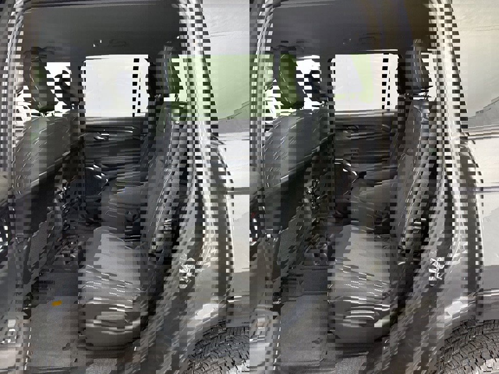 Used 2022 Jeep Grand Cherokee L Laredo w/ Luxury Tech Group I image 22