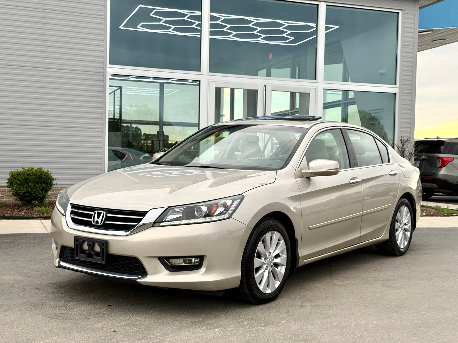 Used 2013 Honda Accord EX-L image 3