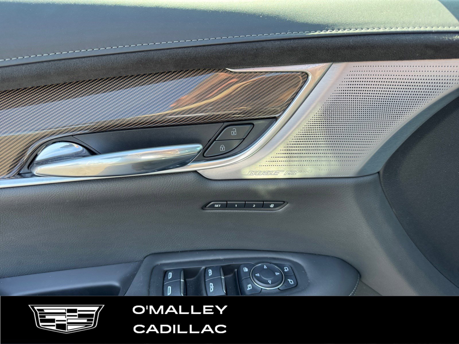 Certified 2025 Cadillac XT6 Sport w/ Platinum Package AWD/4WD image 19