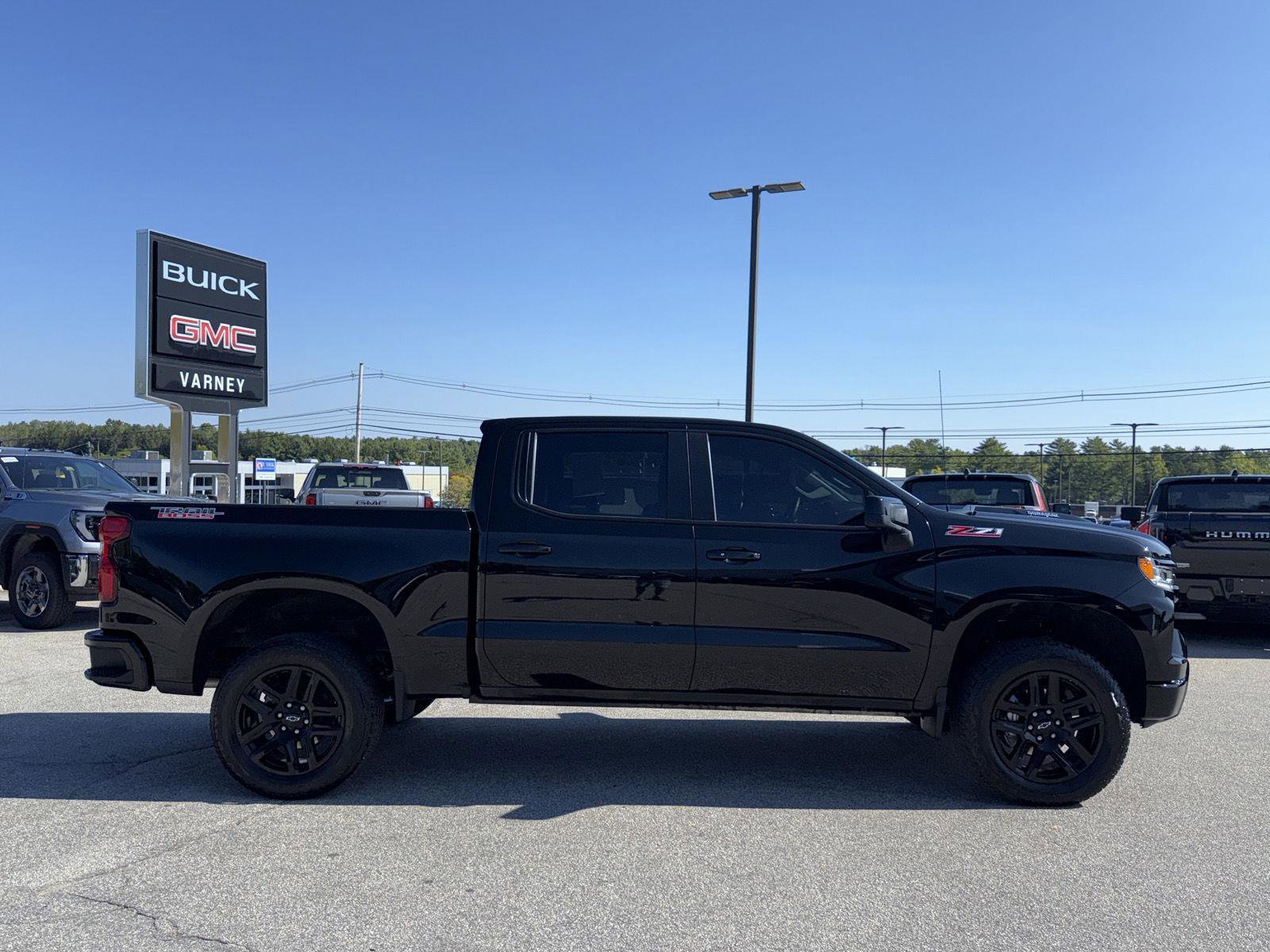 Used 2025 Chevrolet Silverado 1500 LT Trail Boss w/ Protection Package image 5