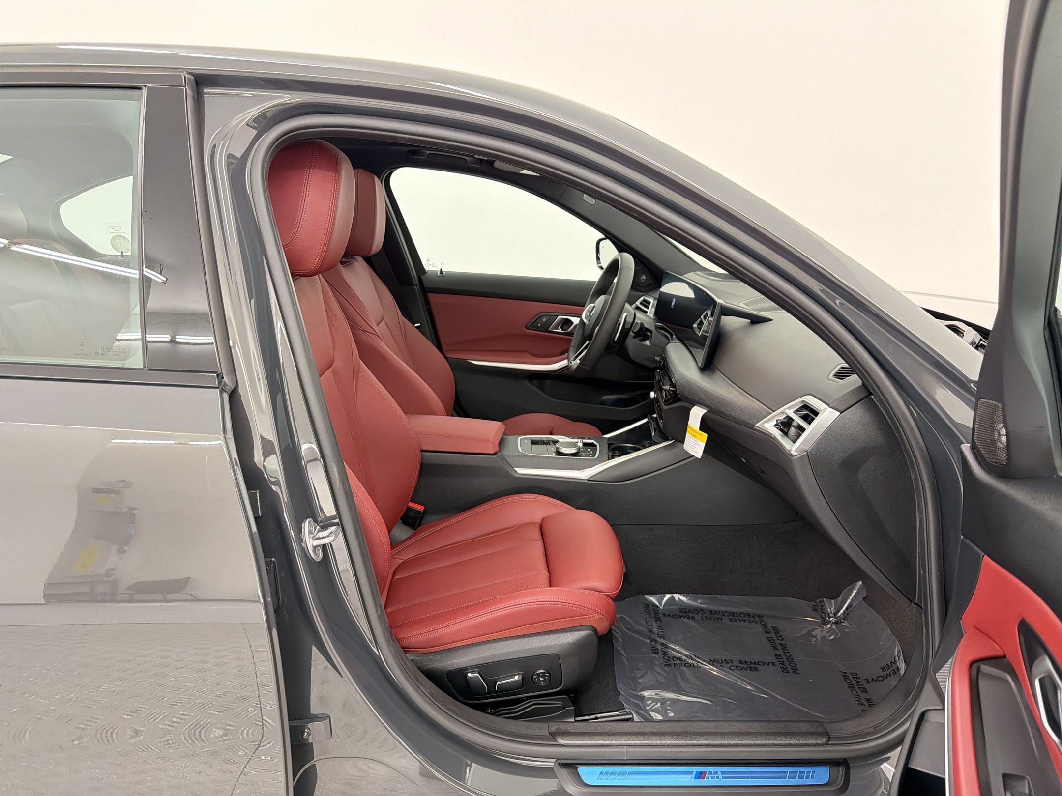 New 2026 BMW 330i Sedan w/ M Sport Package RWD image 29