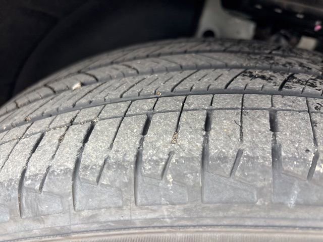 Used 2023 GMC Terrain SLE image 12