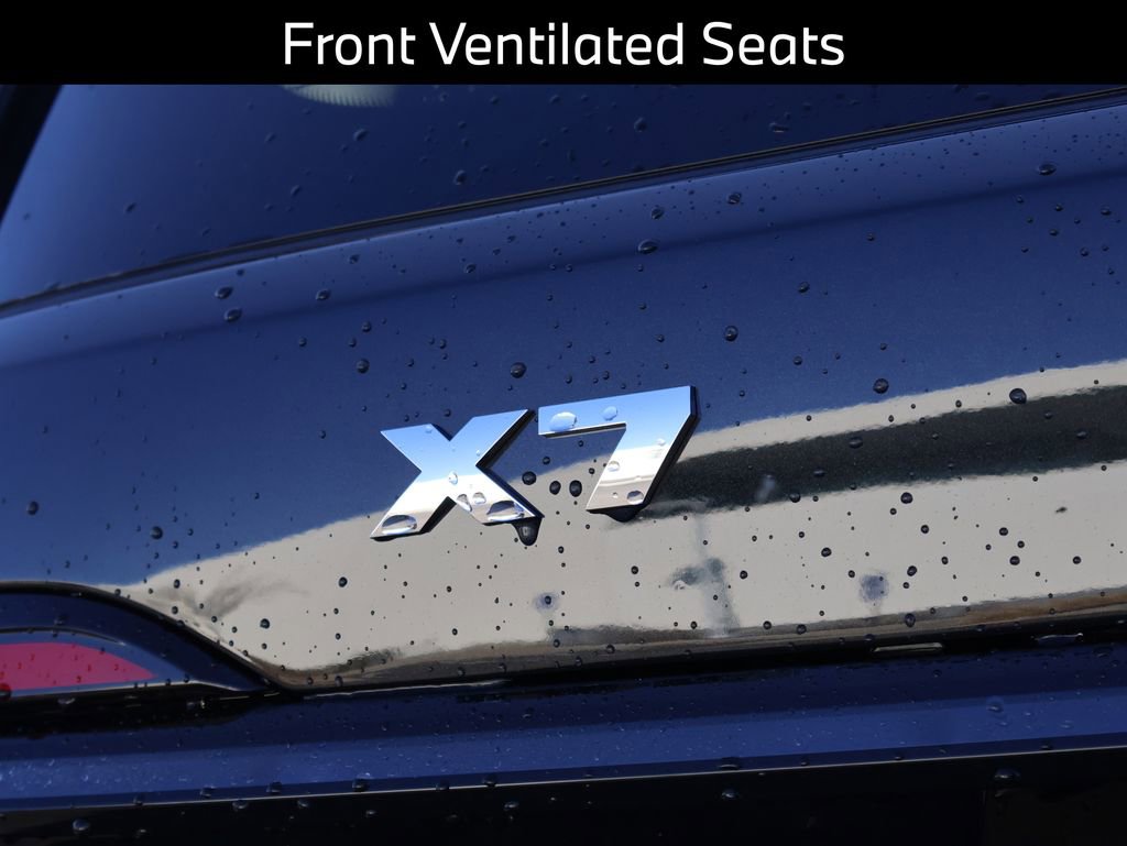 New 2026 BMW X7 M60i image 21