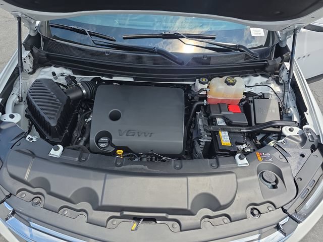 Used 2023 Chevrolet Traverse LT FWD image 32