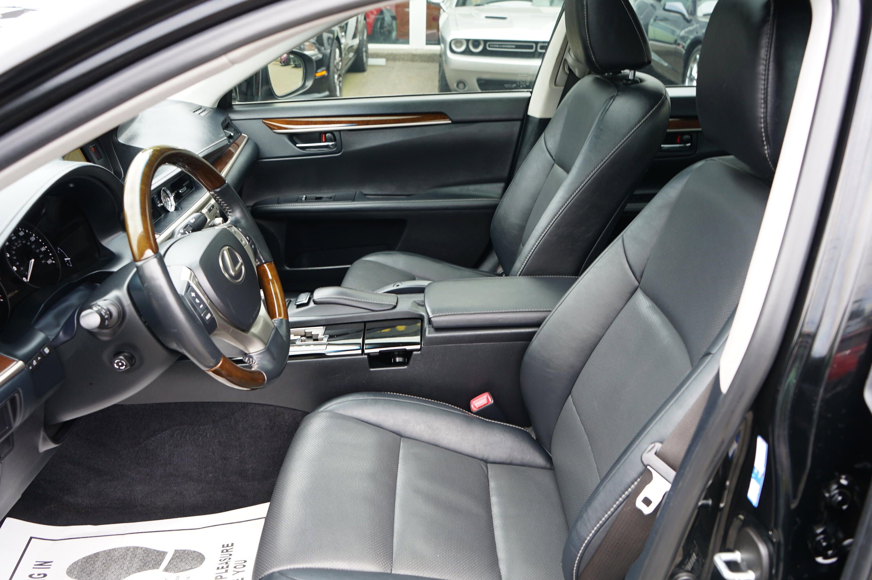 Used 2014 Lexus ES 350 w/ Premium Package FWD image 14