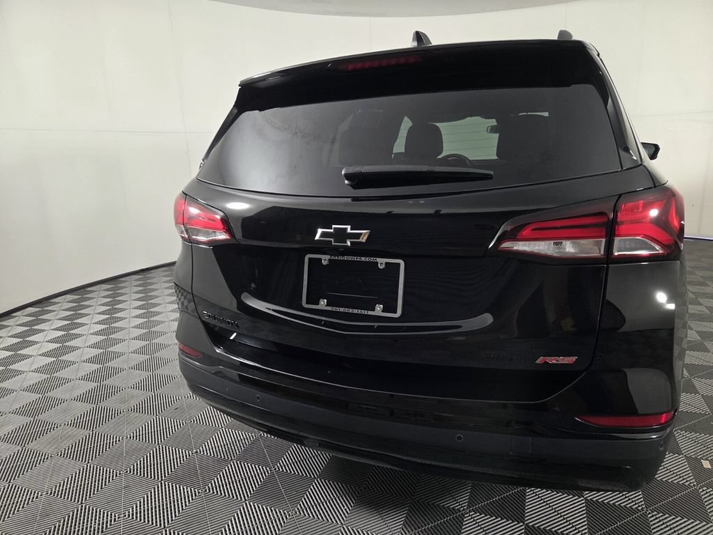 Used 2024 Chevrolet Equinox RS AWD/4WD image 5