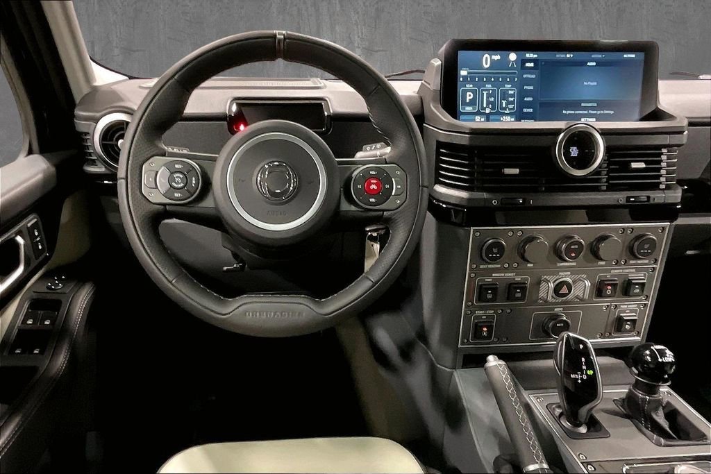 Used 2025 INEOS Grenadier Fieldmaster Edition image 8