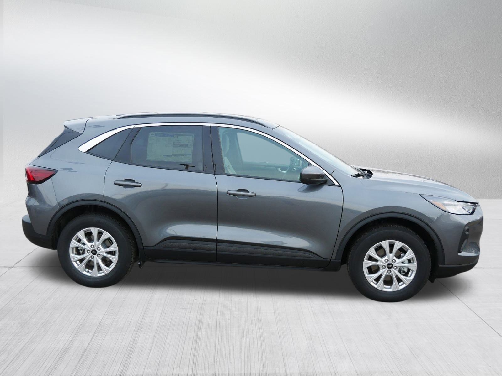 New 2024 Ford Escape Active w/ Tech Pack #2 image 8