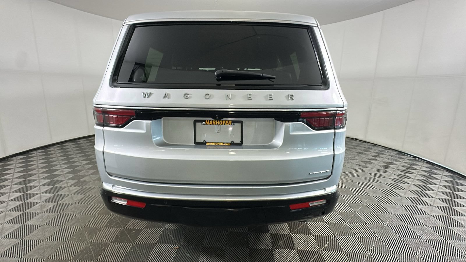 Used 2022 Jeep Wagoneer Series II w/ Rear Seat Video Group 1 RWD image 5