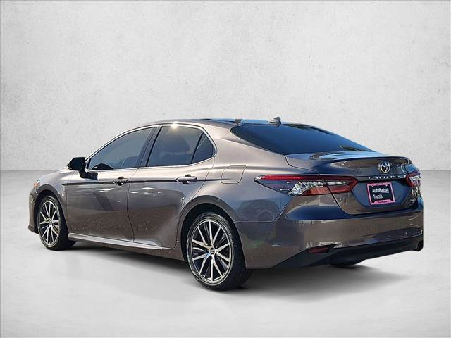 Used 2024 Toyota Camry XLE FWD image 8
