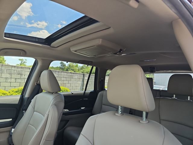Used 2019 Honda Pilot Touring image 10