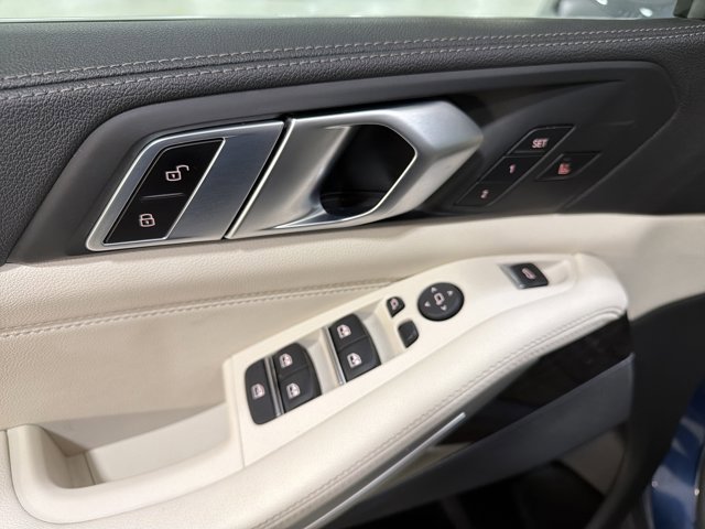 Used 2021 BMW X5 sDrive40i w/ Premium Package 2 image 19