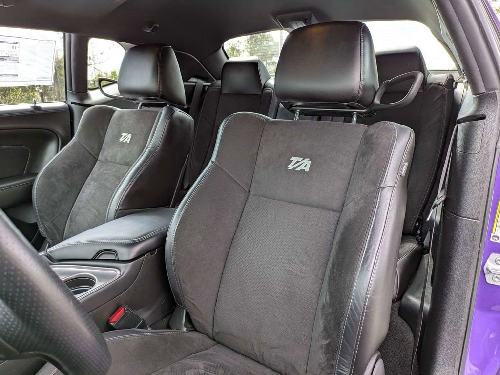 Used 2023 Dodge Challenger R/T w/ T/A Package image 17