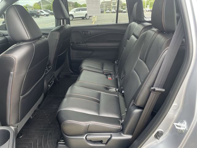 Used 2025 Honda Passport TrailSport image 31