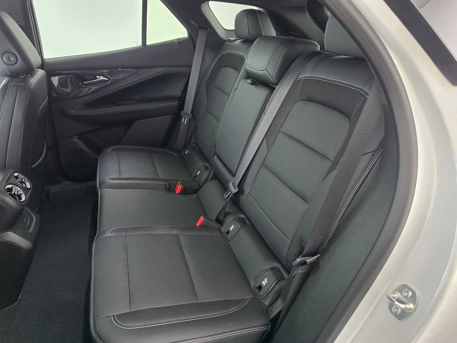 Used 2024 Chevrolet Blazer EV LT AWD/4WD image 17