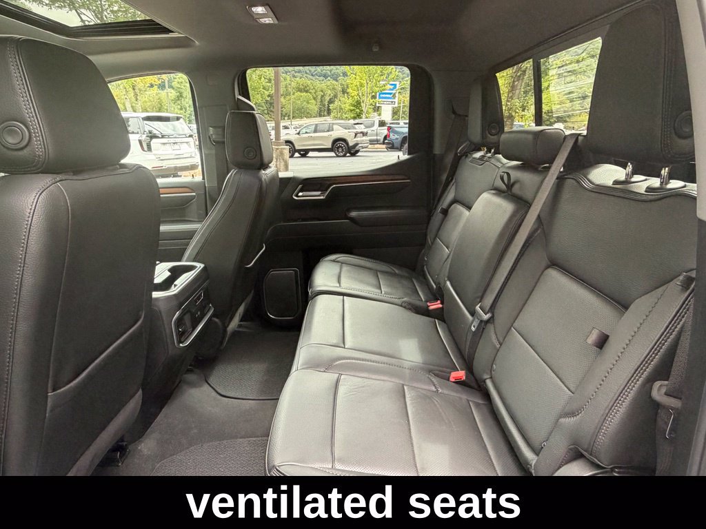 Used 2024 GMC Sierra 1500 Denali w/ Technology Package AWD/4WD image 17