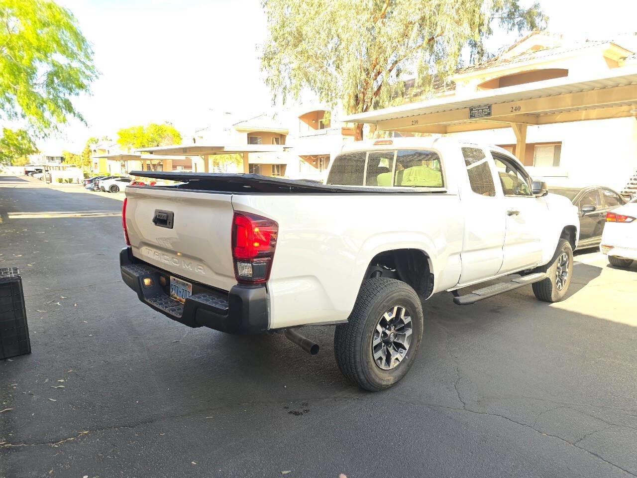 Used 2022 Toyota Tacoma SR RWD image 4