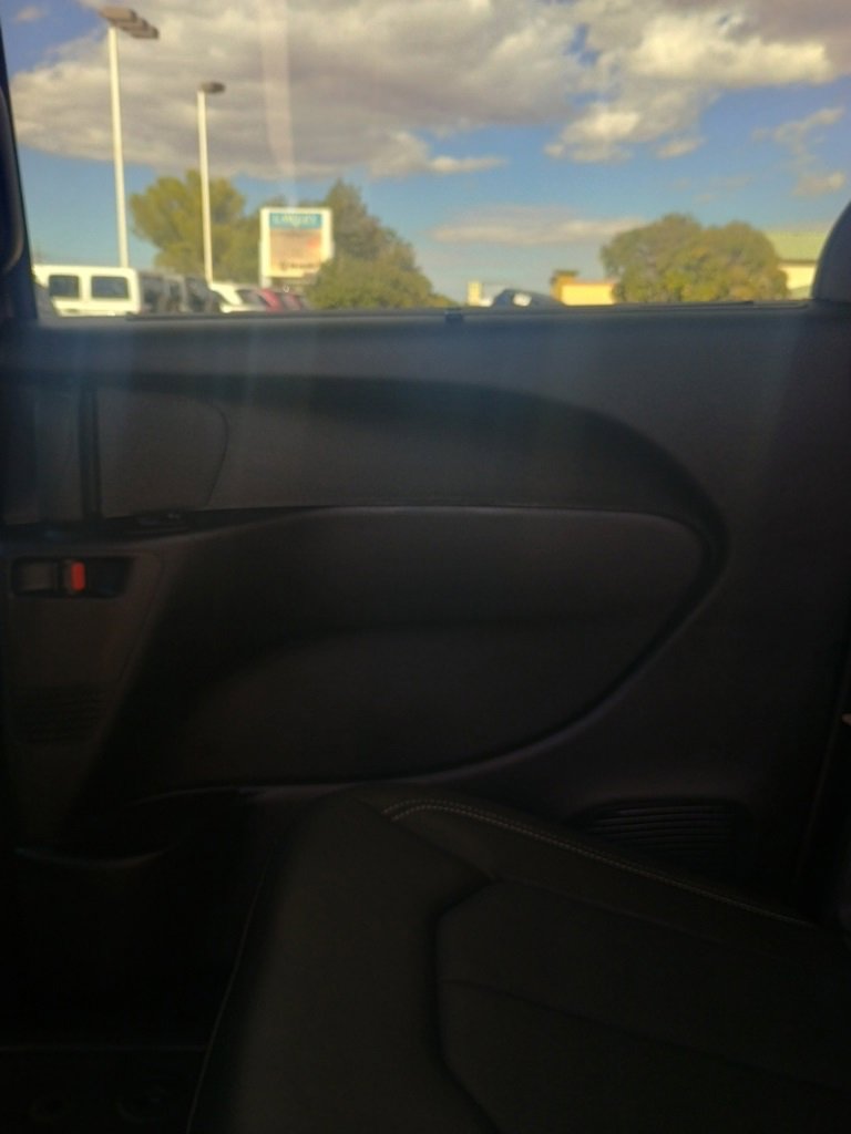 New 2025 Chrysler Pacifica Select image 16