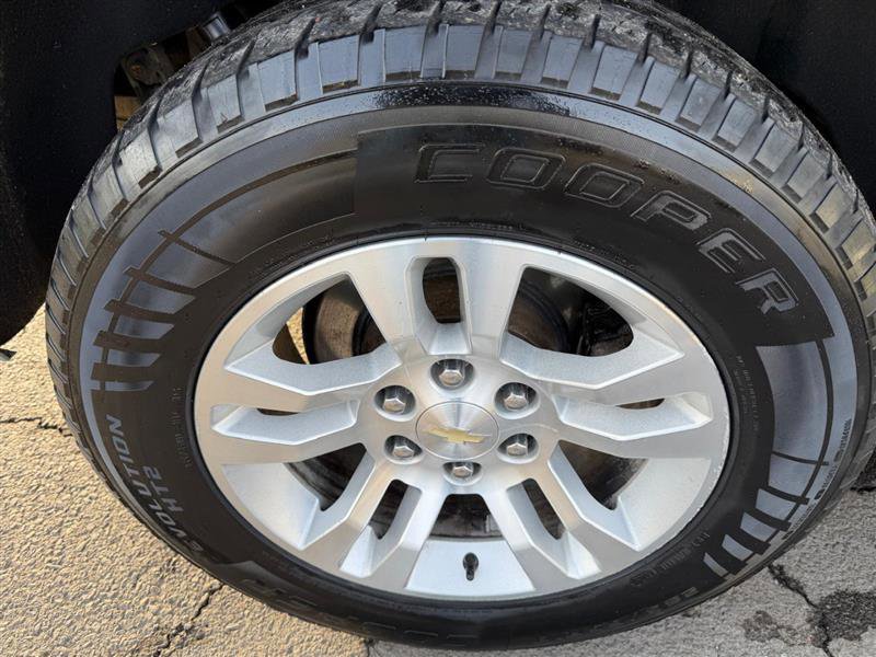 Used 2019 Chevrolet Suburban LT image 39