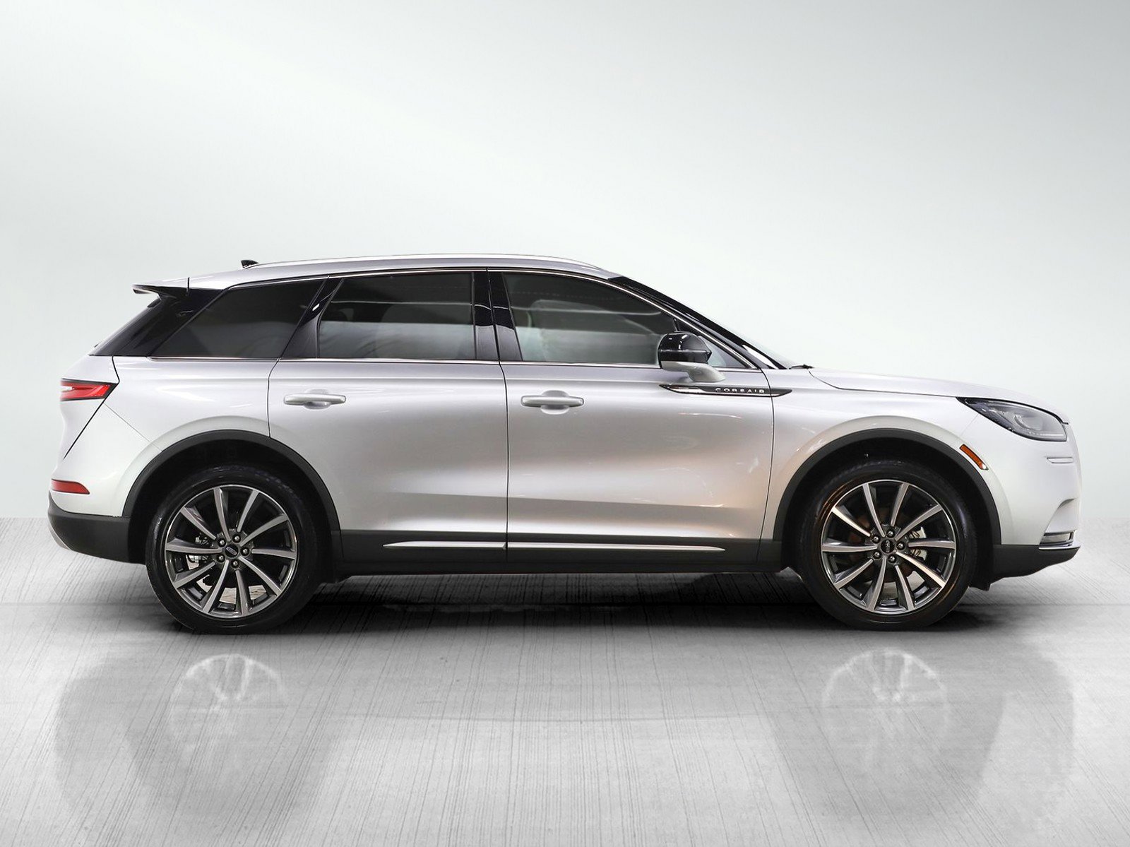 Used 2020 Lincoln Corsair Reserve image 6